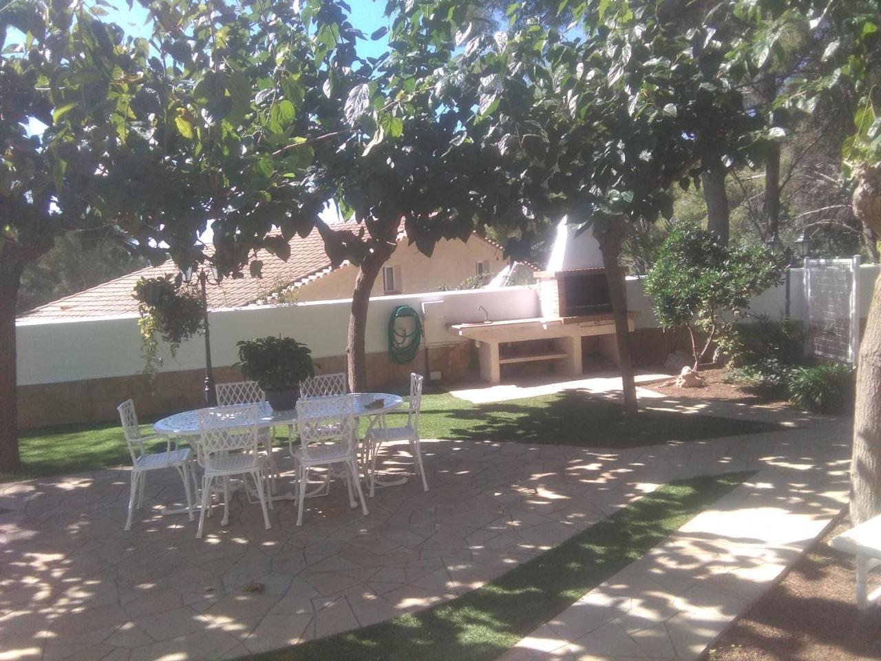 Villa Garden Таррагона Екстер'єр фото