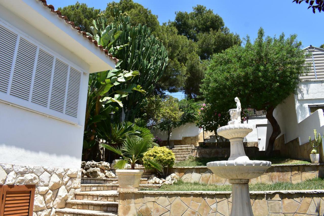 Villa Garden Таррагона Екстер'єр фото