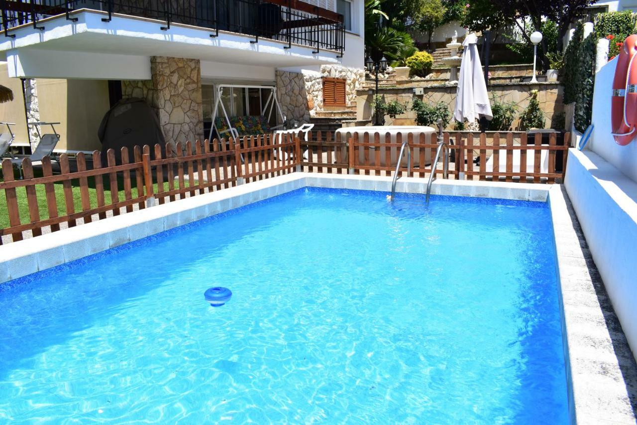 Villa Garden Таррагона Екстер'єр фото